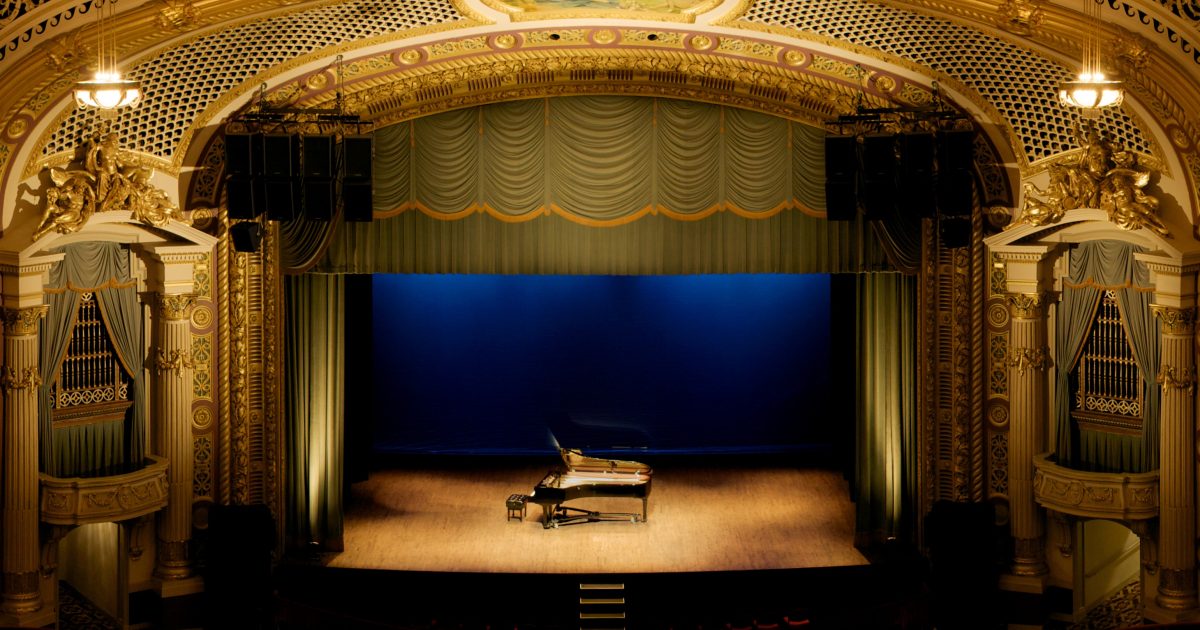 Hennepin Theatre Trust | Visit Roseville, MN